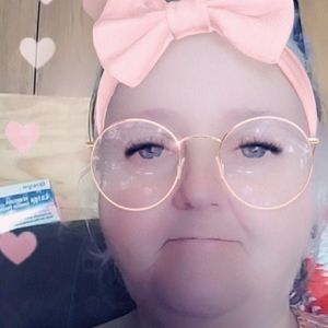 Meet your Posher, Beverly